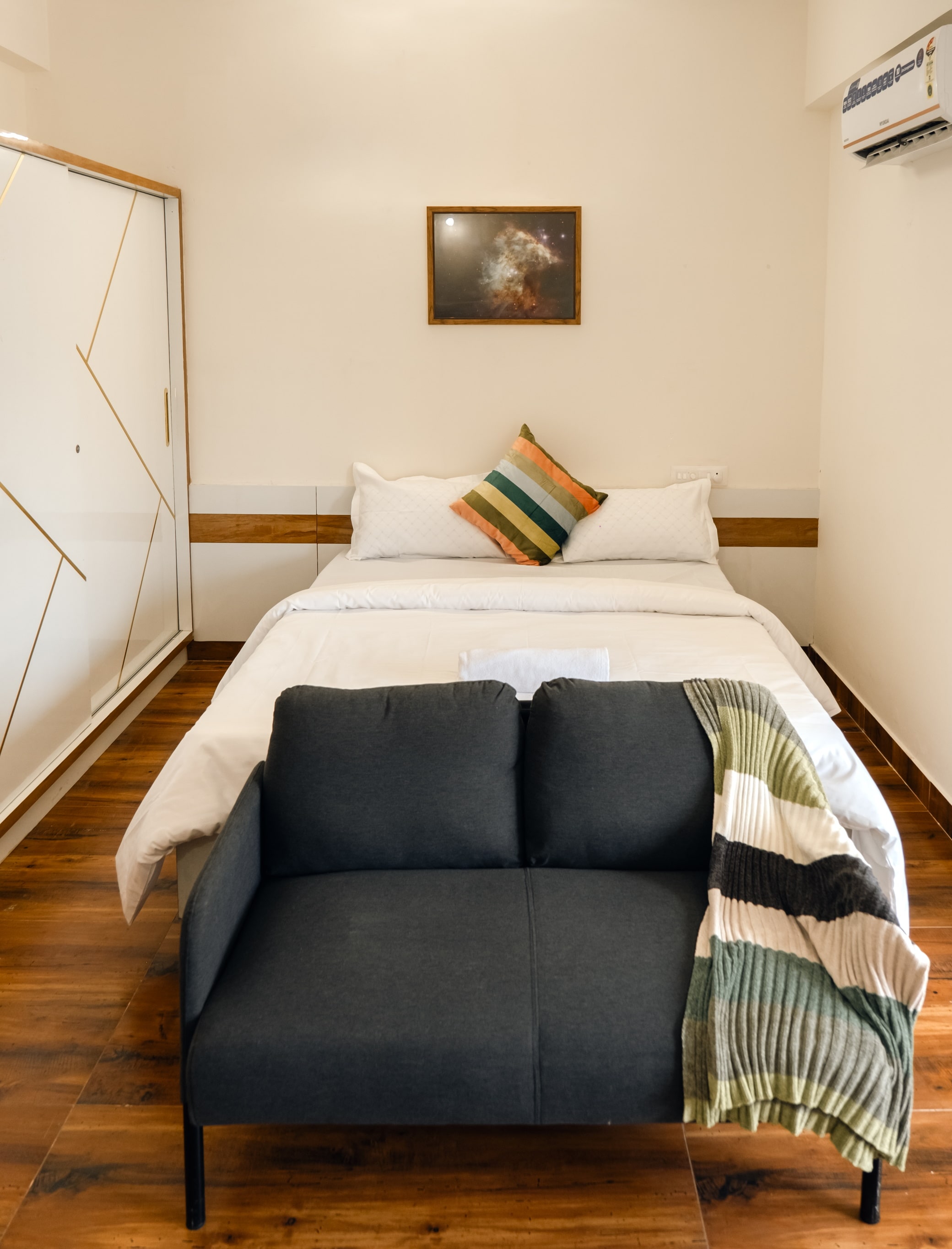 Shared Bachelor accommodation in Hitech City